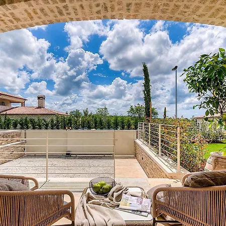 Elena Holiday home *