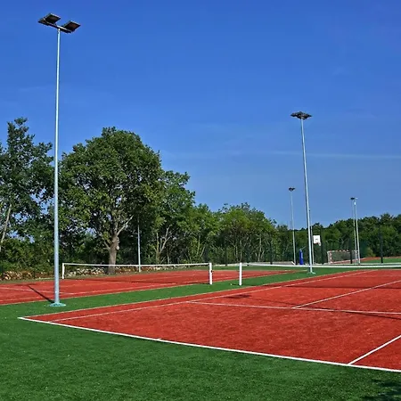 Elena Holiday home Ladici