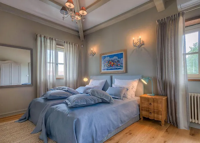 Elena Holiday home Ladici